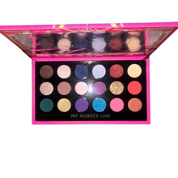 NWB Pat McGrath MYHRSHP MEGA Celestial Nirvana Eyeshadow Palette Metallic Matte - Picture 1 of 9